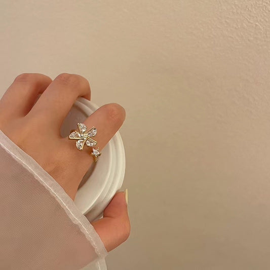Lily 14k Gold Crystal Ring