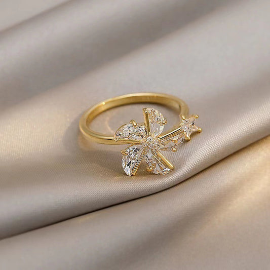 Lily 14k Gold Crystal Ring